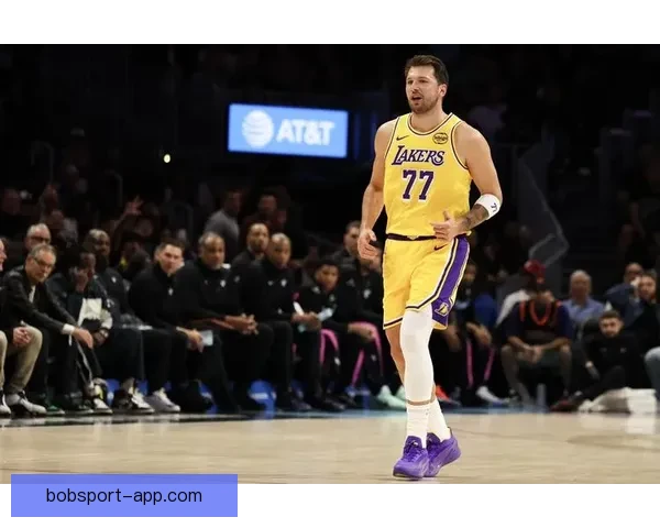 东契奇二级腿筋拉伤 湖人夺冠机会骤降至150赔1